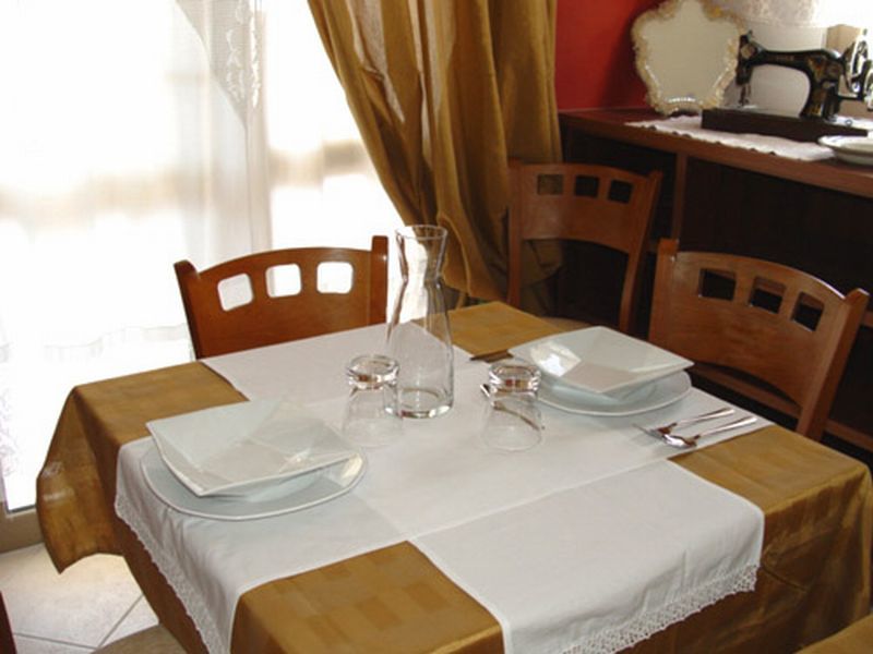 Vlachata Hotel Nostimon Emar מראה חיצוני תמונה